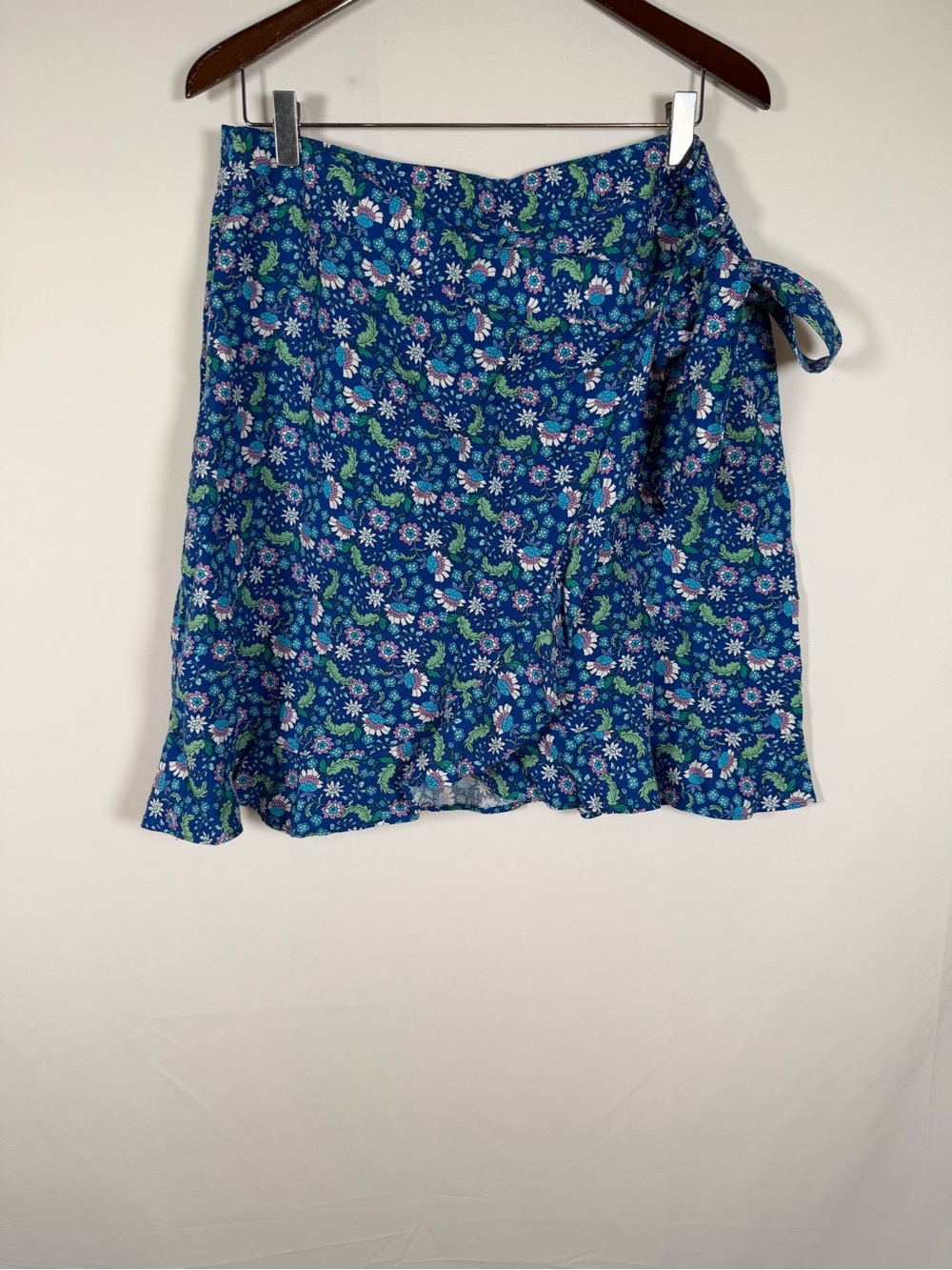 NWT LOFT Linen Blend Blue Floral Mini Wrap Skirt